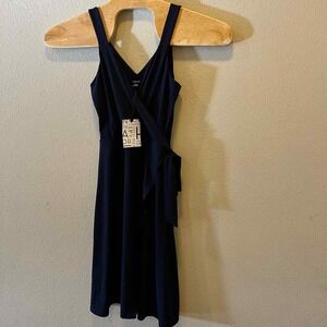 41‎ Hawthorn Navy Wrap Dress Sleeveless Casual V-Neck Dress Size M
